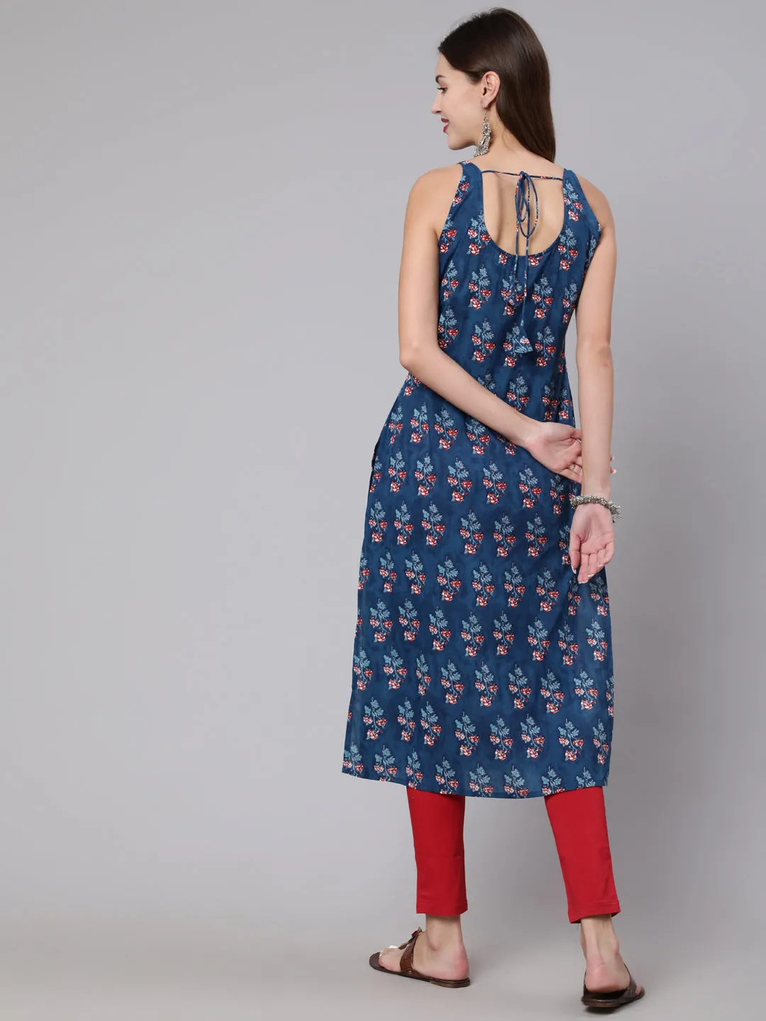 Women Blue Floral Printed Straight Sleeveless Kurta